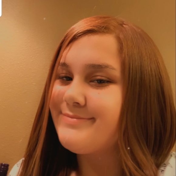 Meet your Posher, Jocelyne - Picture 2 of 2